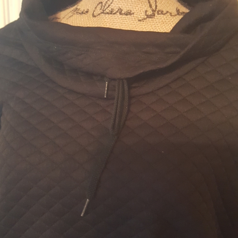 Top - Picture 2 of 3